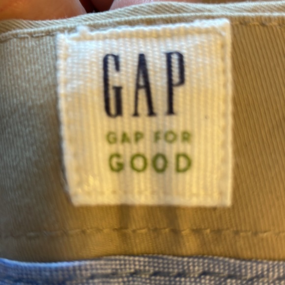 Gap Straight Leg Khakis (31 x 30) - Picture 3 of 4